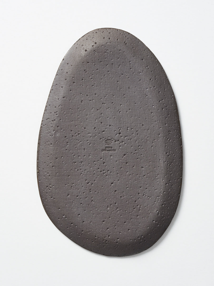 Nieregularny talerz Namibia Black